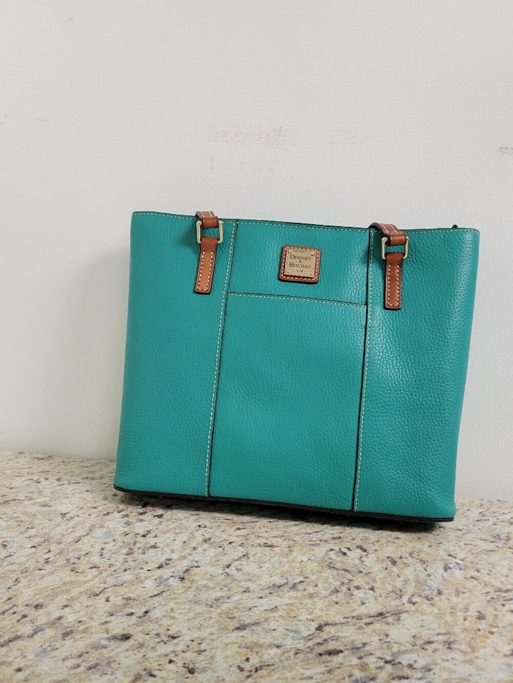 Dooney & Bourke